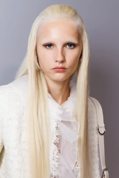 Look 30